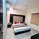 The Metropolis Guest House Near Rk Ashram Metro Station